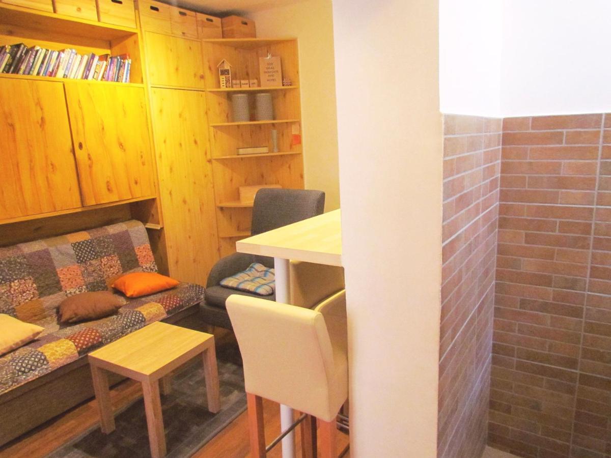 Center Studio Apartment Pula Eksteriør billede